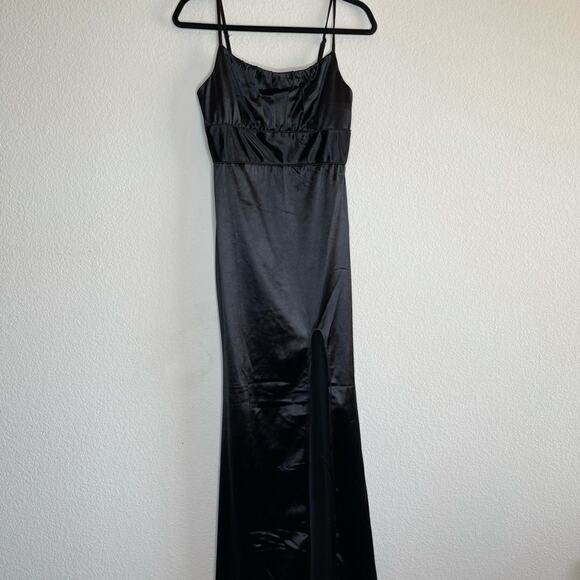 Lulus satin high slit gown - Picture 2 of 13